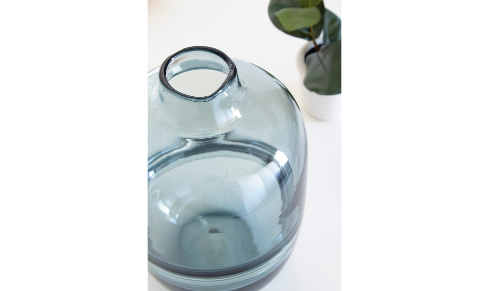 Lemmitt Vase - Image 11